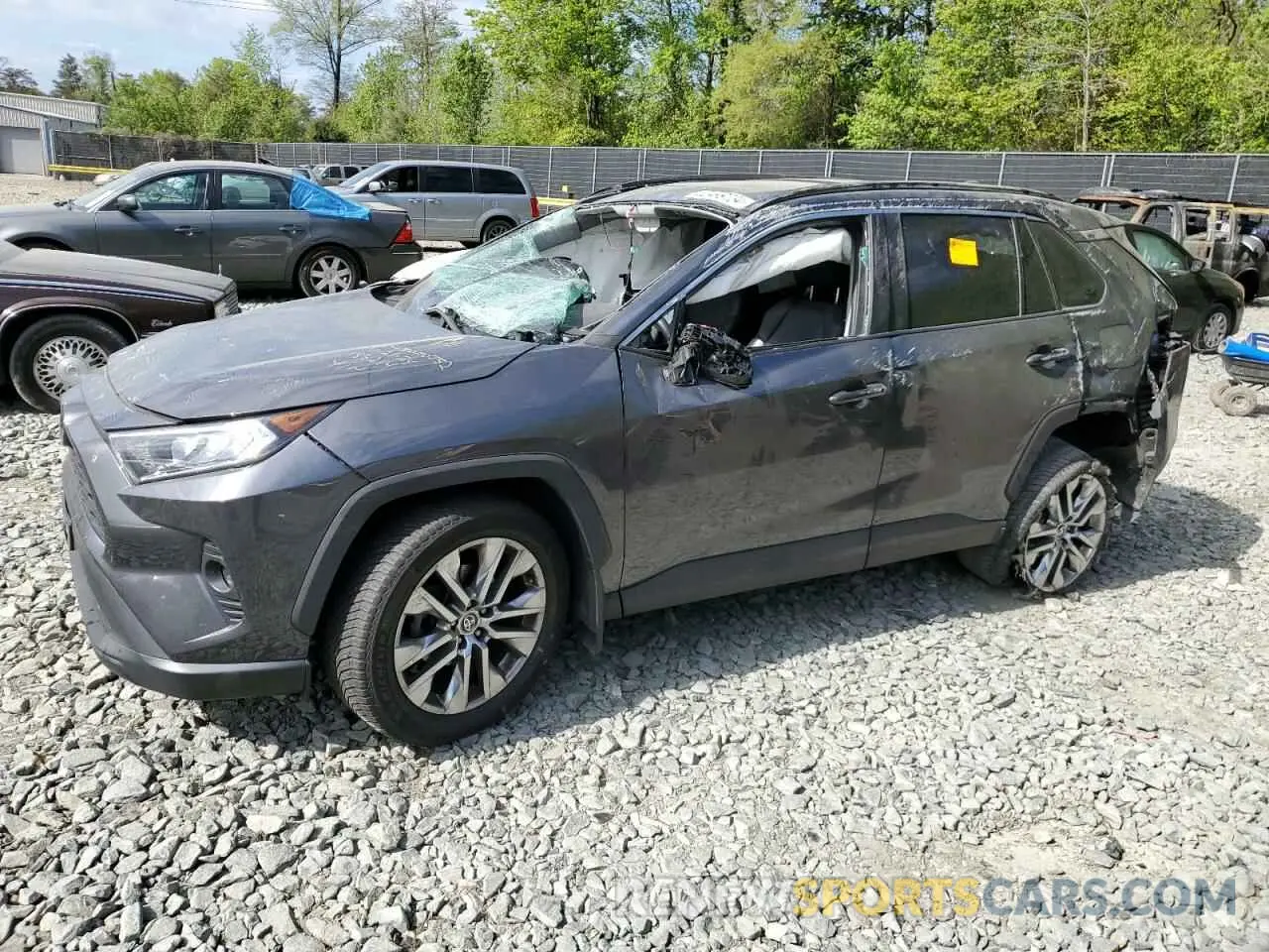 1 Photograph of a damaged car 2T3A1RFV8MC188214 TOYOTA RAV4 2021