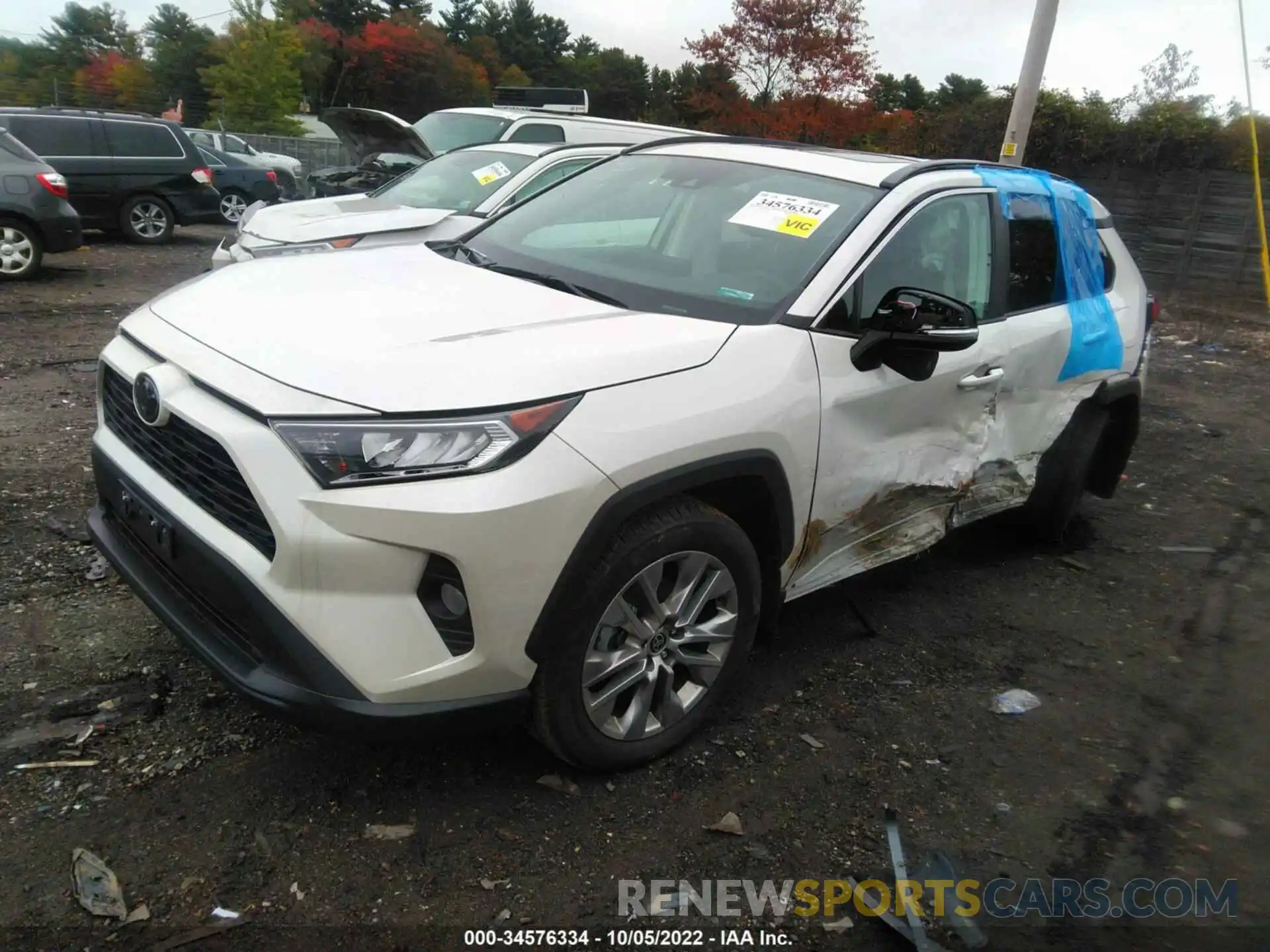 2 Photograph of a damaged car 2T3A1RFV8MW201557 TOYOTA RAV4 2021