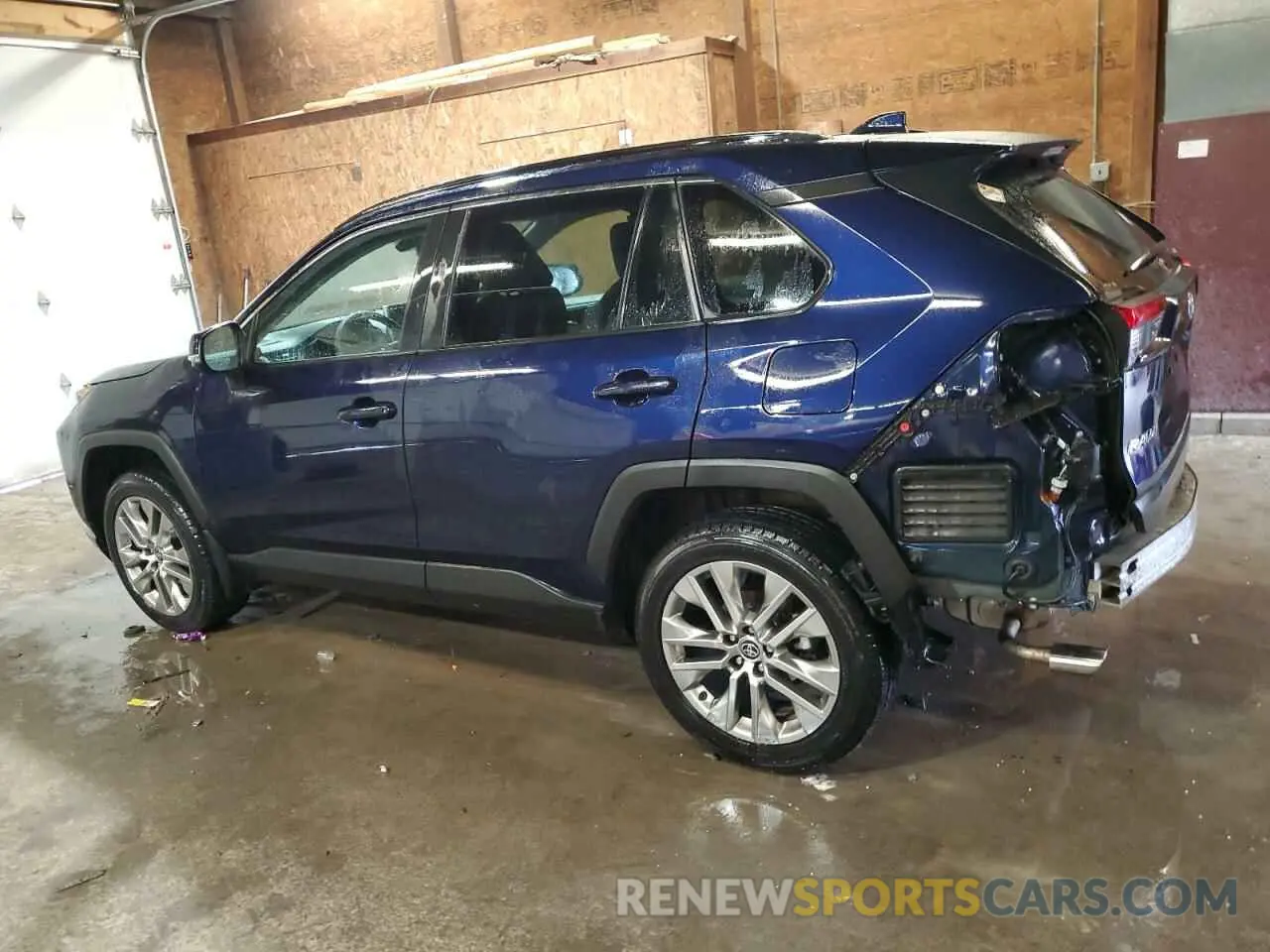 2 Photograph of a damaged car 2T3A1RFV8MW204832 TOYOTA RAV4 2021