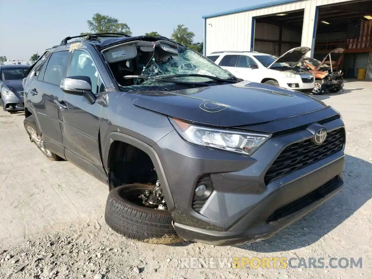 1 Photograph of a damaged car 2T3A1RFV9MC182504 TOYOTA RAV4 2021