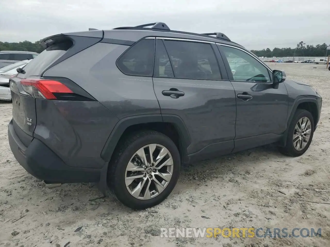 3 Photograph of a damaged car 2T3A1RFV9MC194488 TOYOTA RAV4 2021