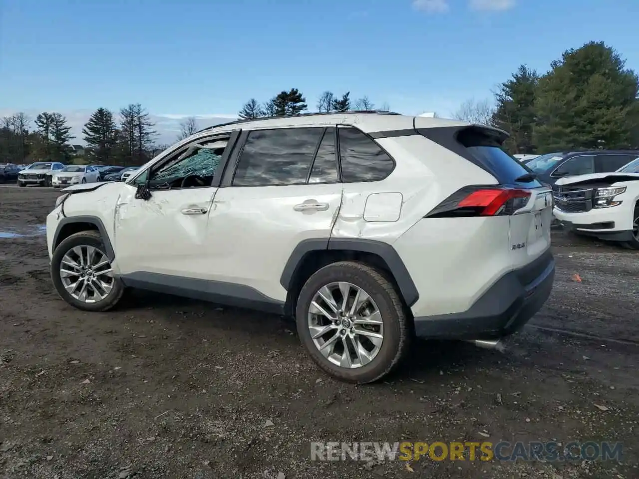 2 Photograph of a damaged car 2T3A1RFV9MW141269 TOYOTA RAV4 2021