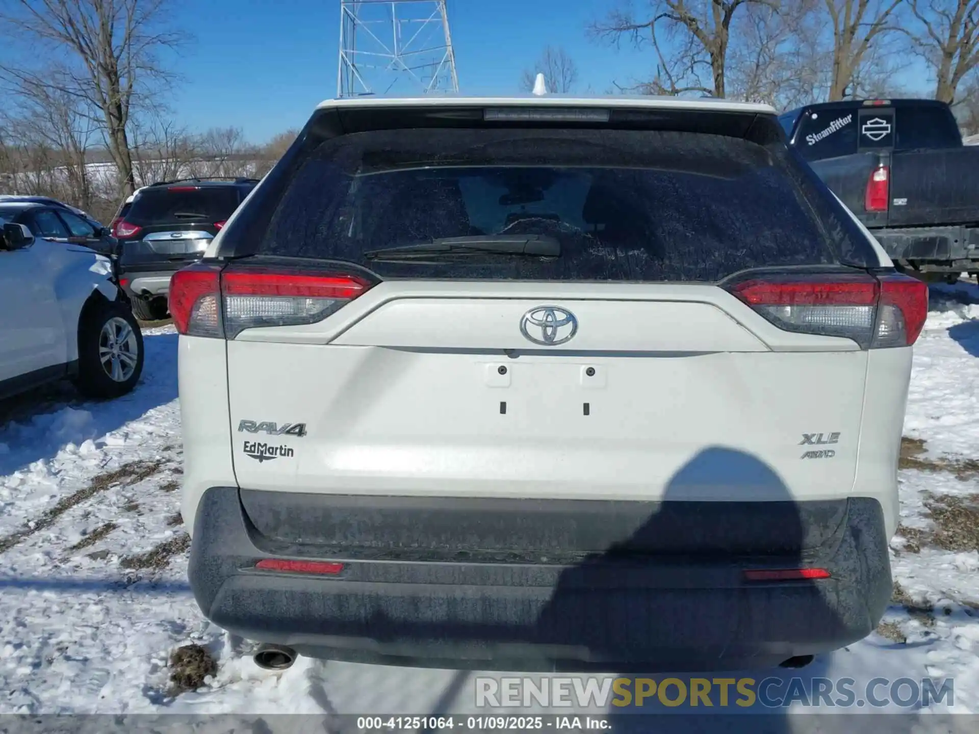 16 Photograph of a damaged car 2T3A1RFV9MW150778 TOYOTA RAV4 2021