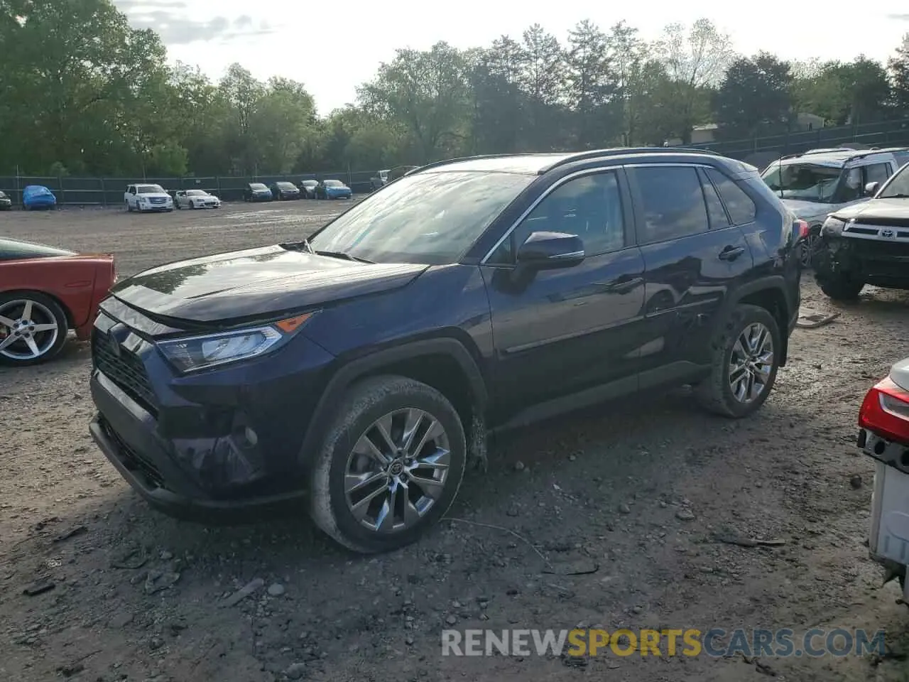 1 Photograph of a damaged car 2T3A1RFV9MW174613 TOYOTA RAV4 2021