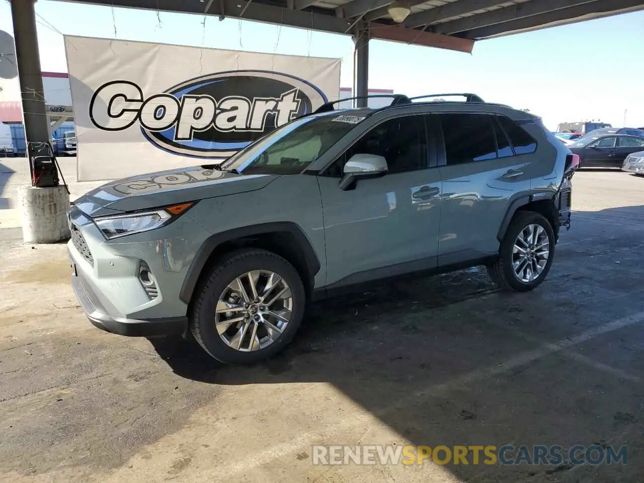 1 Photograph of a damaged car 2T3A1RFV9MW193632 TOYOTA RAV4 2021