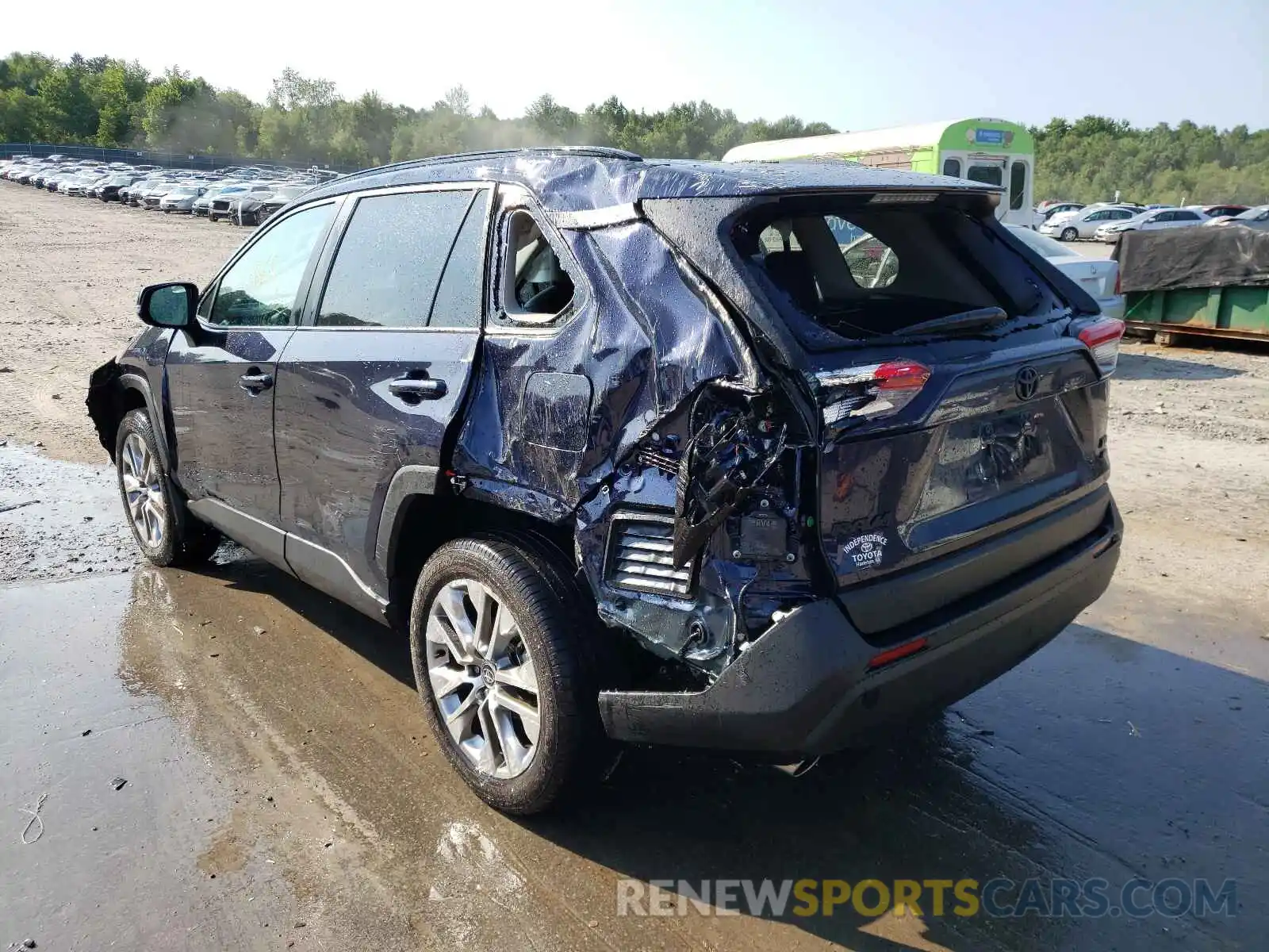 3 Photograph of a damaged car 2T3A1RFV9MW209411 TOYOTA RAV4 2021