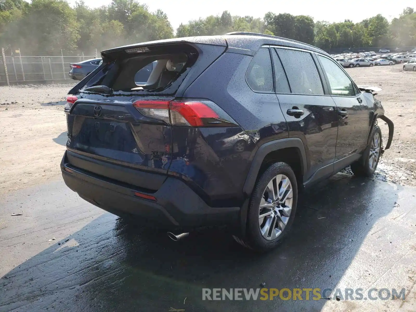 4 Photograph of a damaged car 2T3A1RFV9MW209411 TOYOTA RAV4 2021