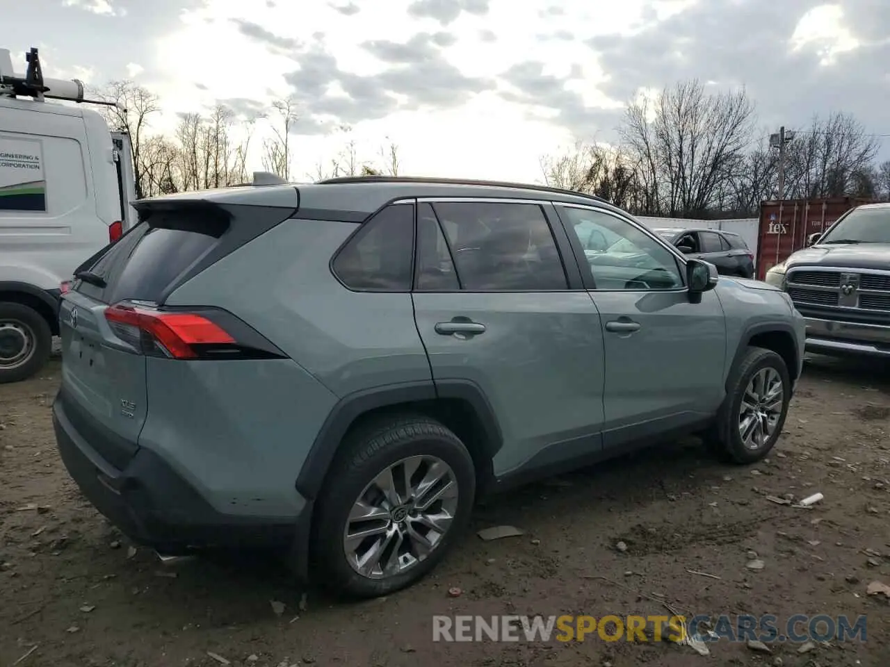 3 Photograph of a damaged car 2T3A1RFV9MW235409 TOYOTA RAV4 2021