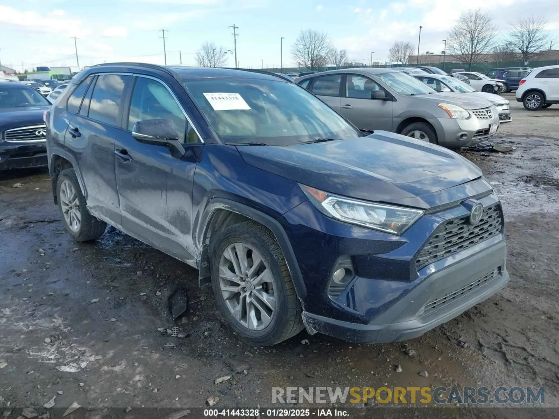1 Photograph of a damaged car 2T3A1RFVXMW170960 TOYOTA RAV4 2021