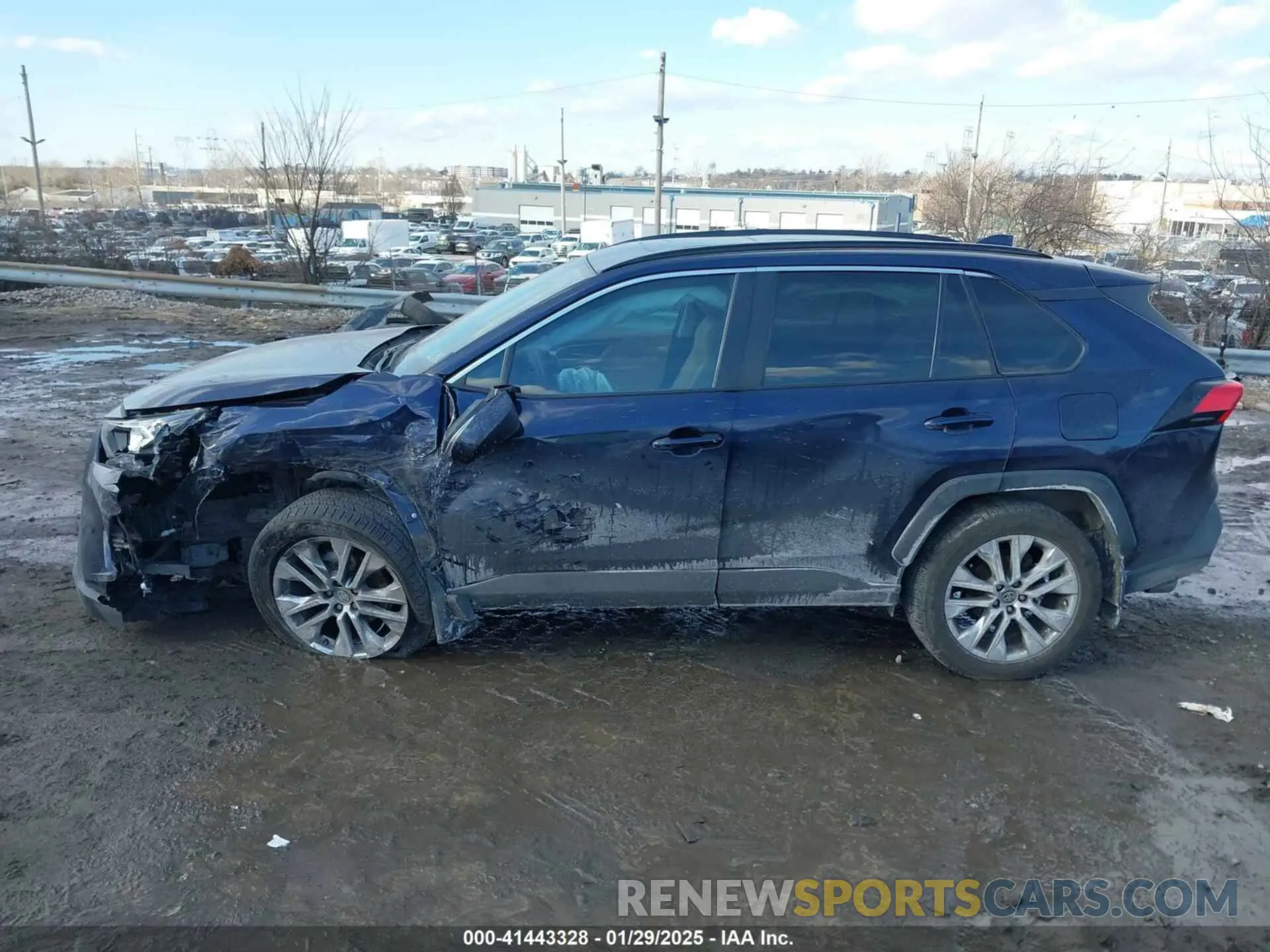 14 Photograph of a damaged car 2T3A1RFVXMW170960 TOYOTA RAV4 2021