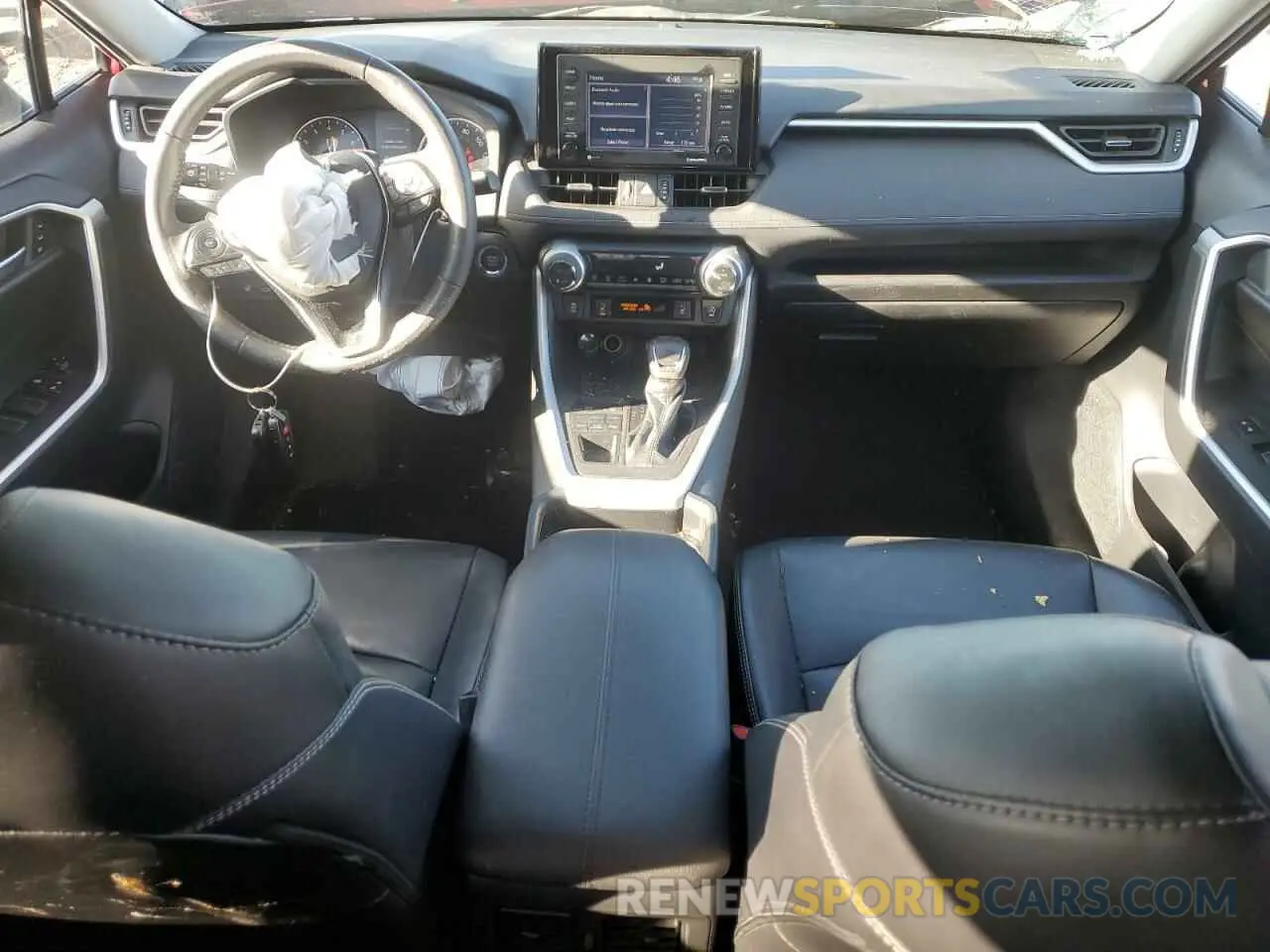 8 Photograph of a damaged car 2T3A1RFVXMW173762 TOYOTA RAV4 2021