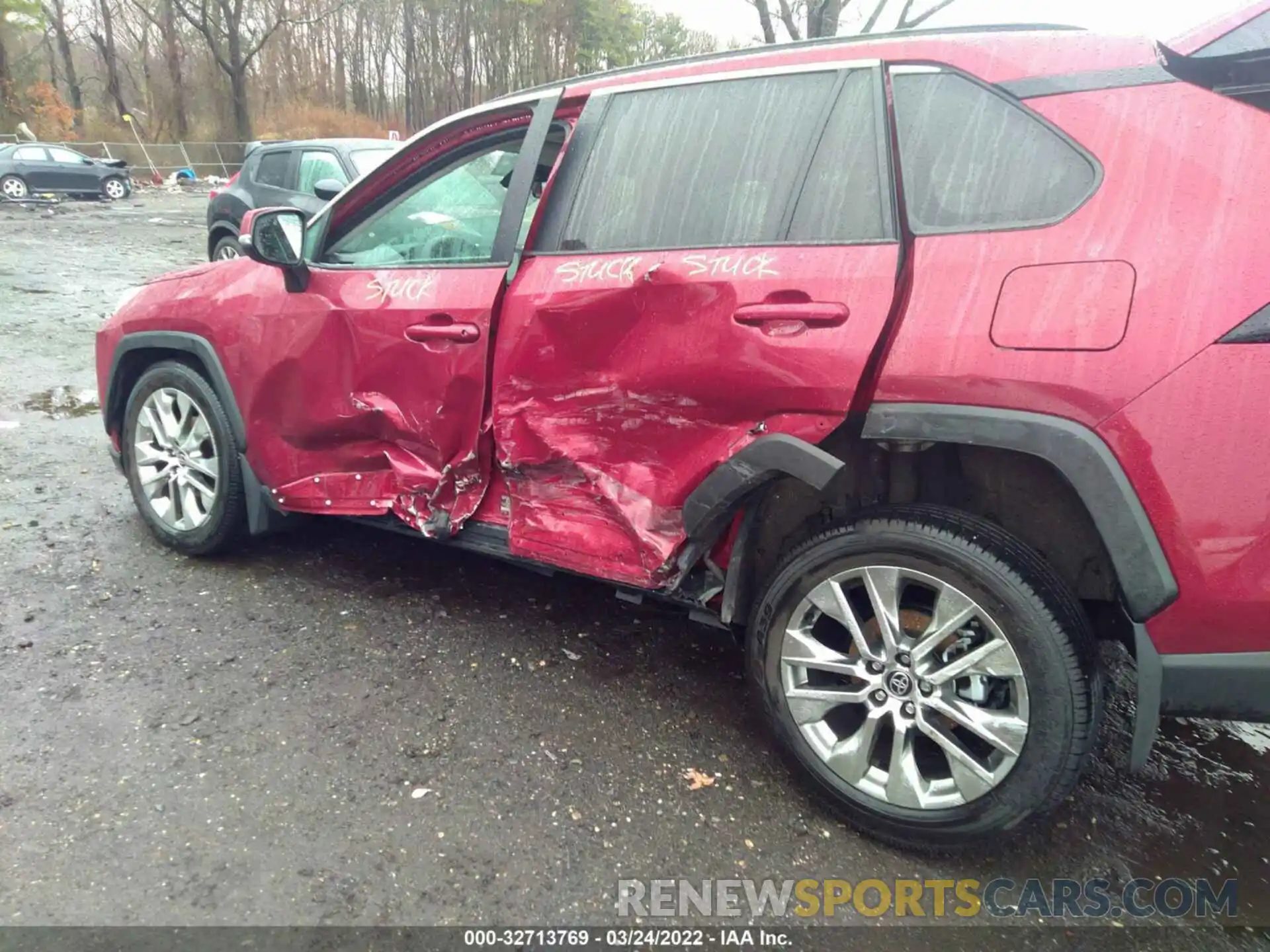 6 Photograph of a damaged car 2T3A1RFVXMW182963 TOYOTA RAV4 2021