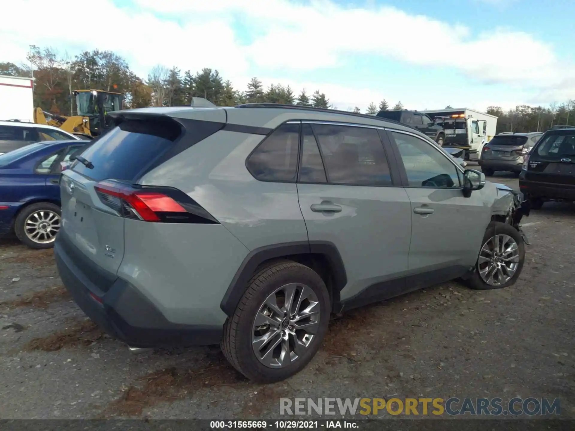 4 Photograph of a damaged car 2T3A1RFVXMW198192 TOYOTA RAV4 2021