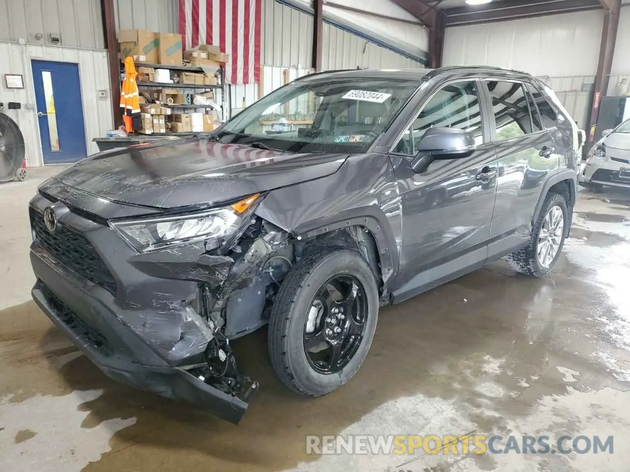 1 Photograph of a damaged car 2T3A1RFVXMW227237 TOYOTA RAV4 2021