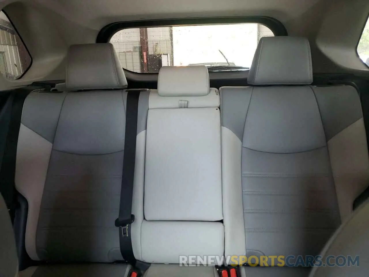 10 Photograph of a damaged car 2T3A1RFVXMW227237 TOYOTA RAV4 2021
