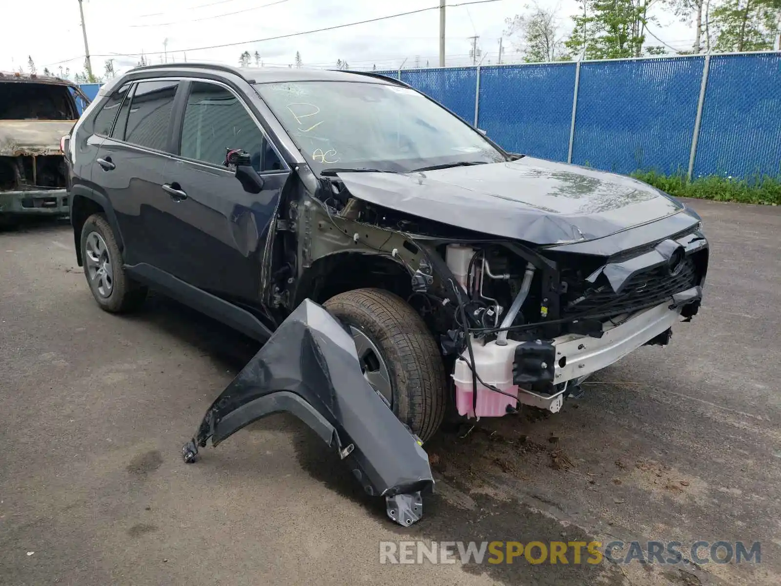 1 Photograph of a damaged car 2T3B1RFV0MW166615 TOYOTA RAV4 2021