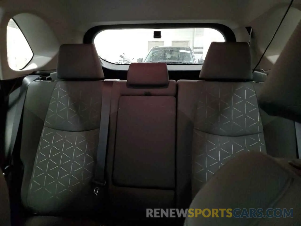 10 Photograph of a damaged car 2T3B1RFV2MC201849 TOYOTA RAV4 2021