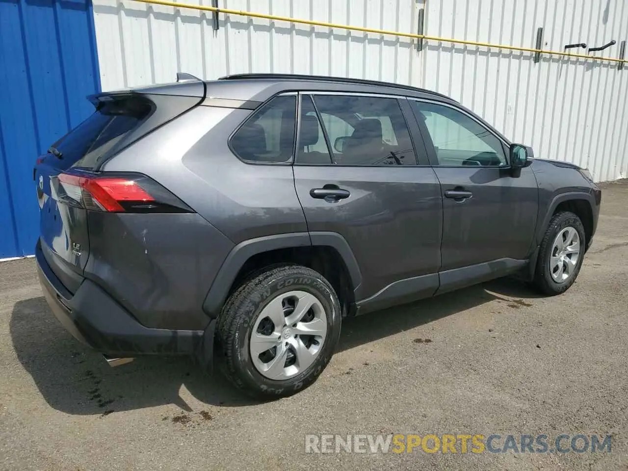 3 Photograph of a damaged car 2T3B1RFV5MC231363 TOYOTA RAV4 2021