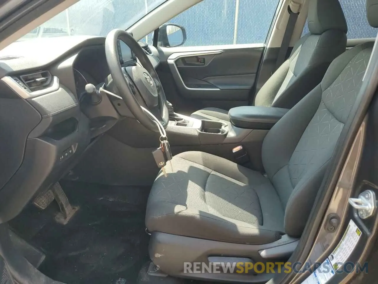 7 Photograph of a damaged car 2T3B1RFV5MC231363 TOYOTA RAV4 2021