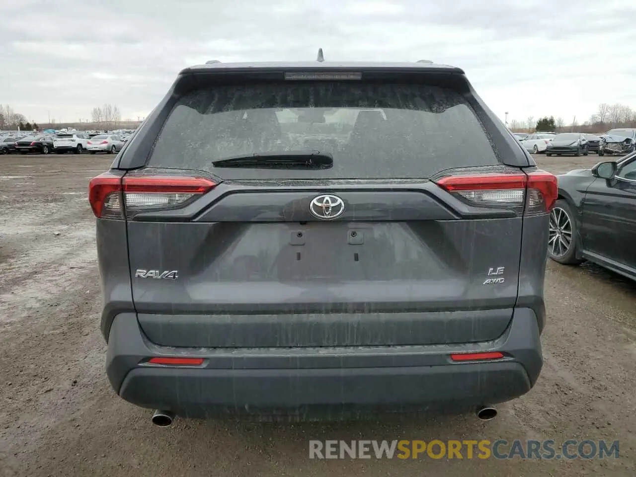 6 Photograph of a damaged car 2T3B1RFV6MC231582 TOYOTA RAV4 2021