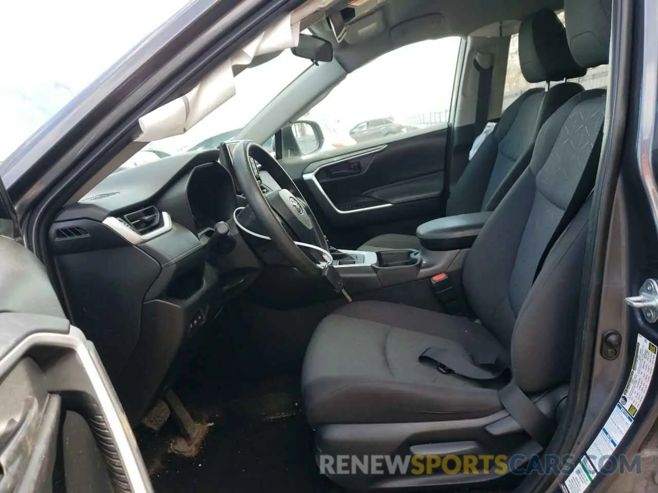 7 Photograph of a damaged car 2T3B1RFV7MW208925 TOYOTA RAV4 2021