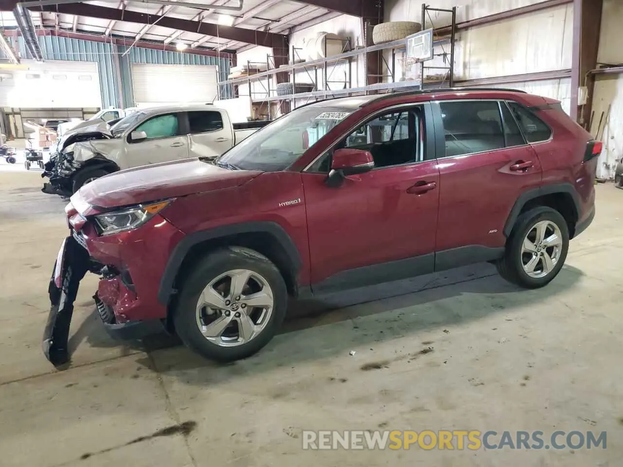 1 Photograph of a damaged car 2T3B6RFV0MW016618 TOYOTA RAV4 2021
