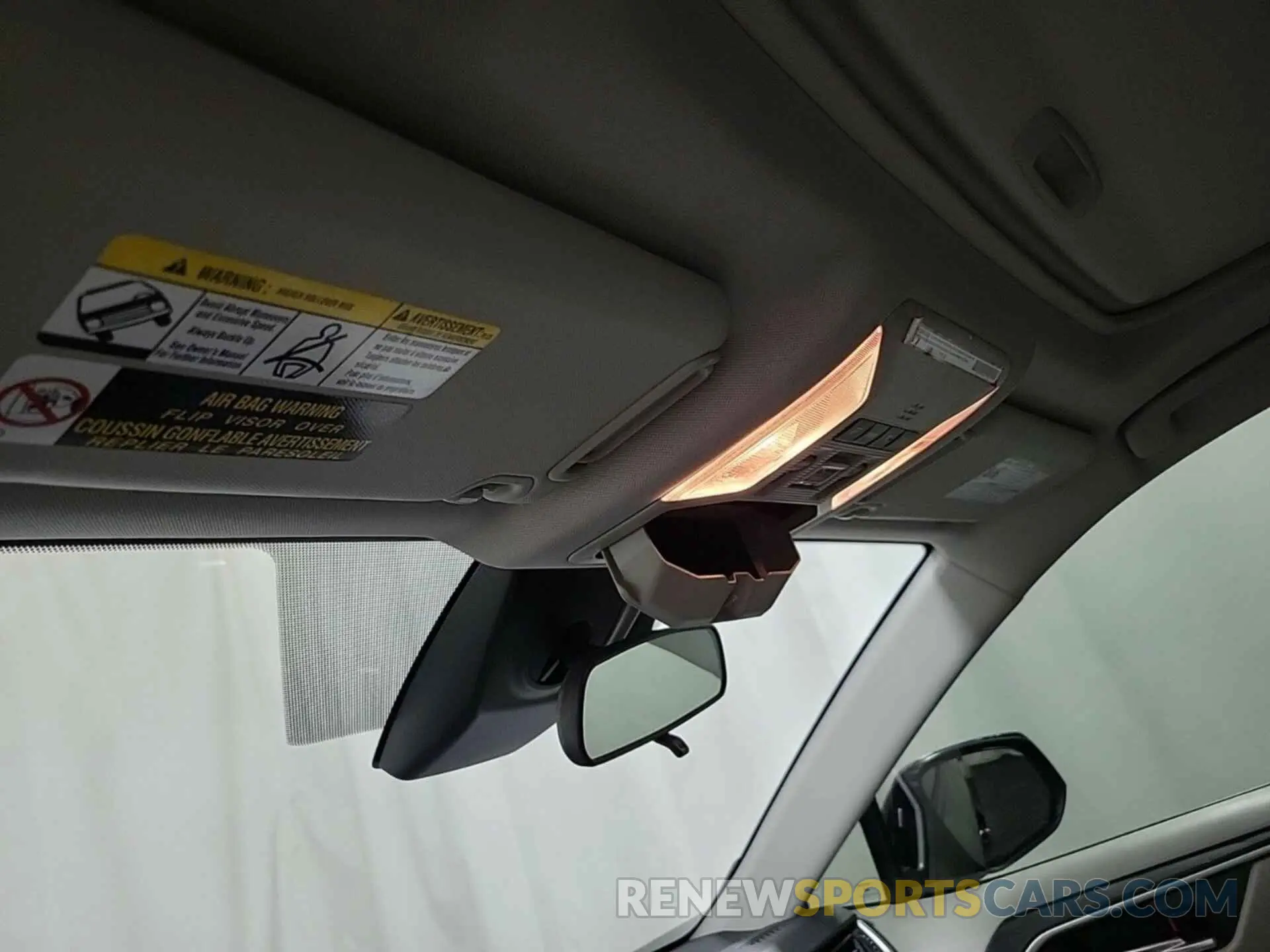 11 Photograph of a damaged car 2T3B6RFV5MW029574 TOYOTA RAV4 2021