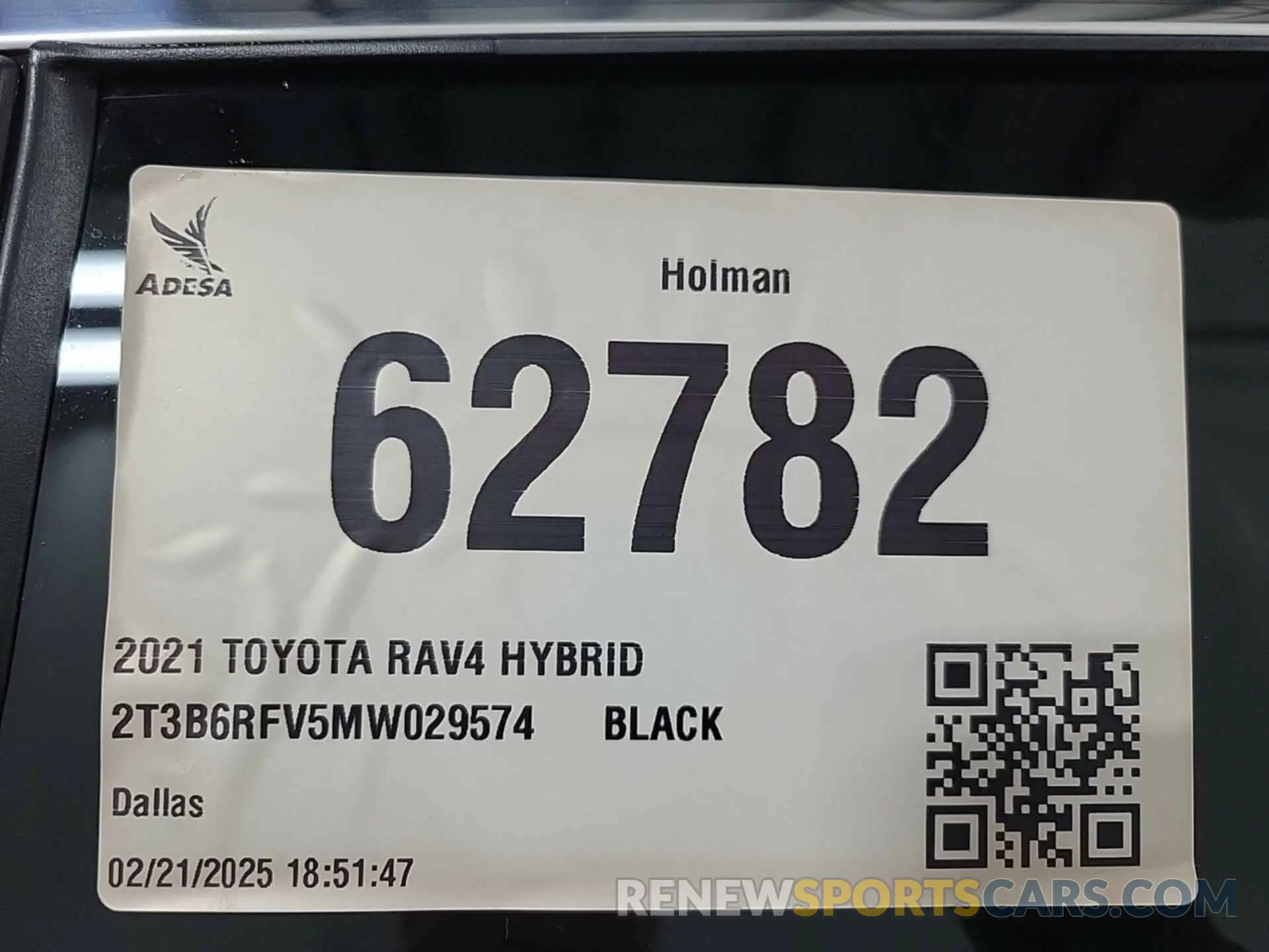 21 Photograph of a damaged car 2T3B6RFV5MW029574 TOYOTA RAV4 2021