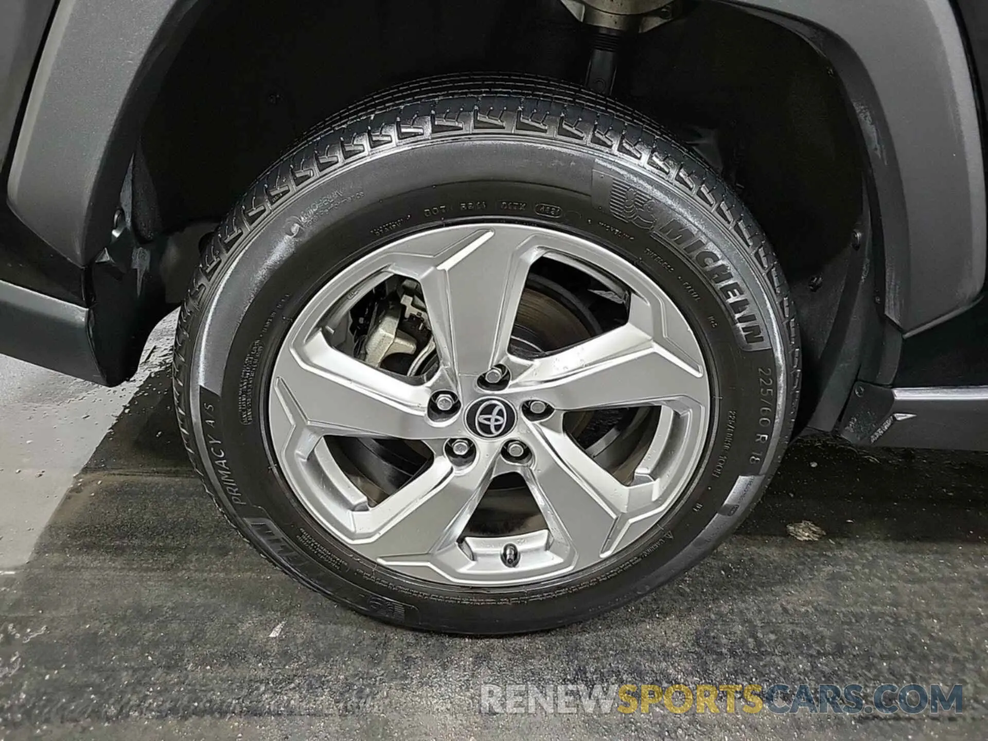 26 Photograph of a damaged car 2T3B6RFV5MW029574 TOYOTA RAV4 2021