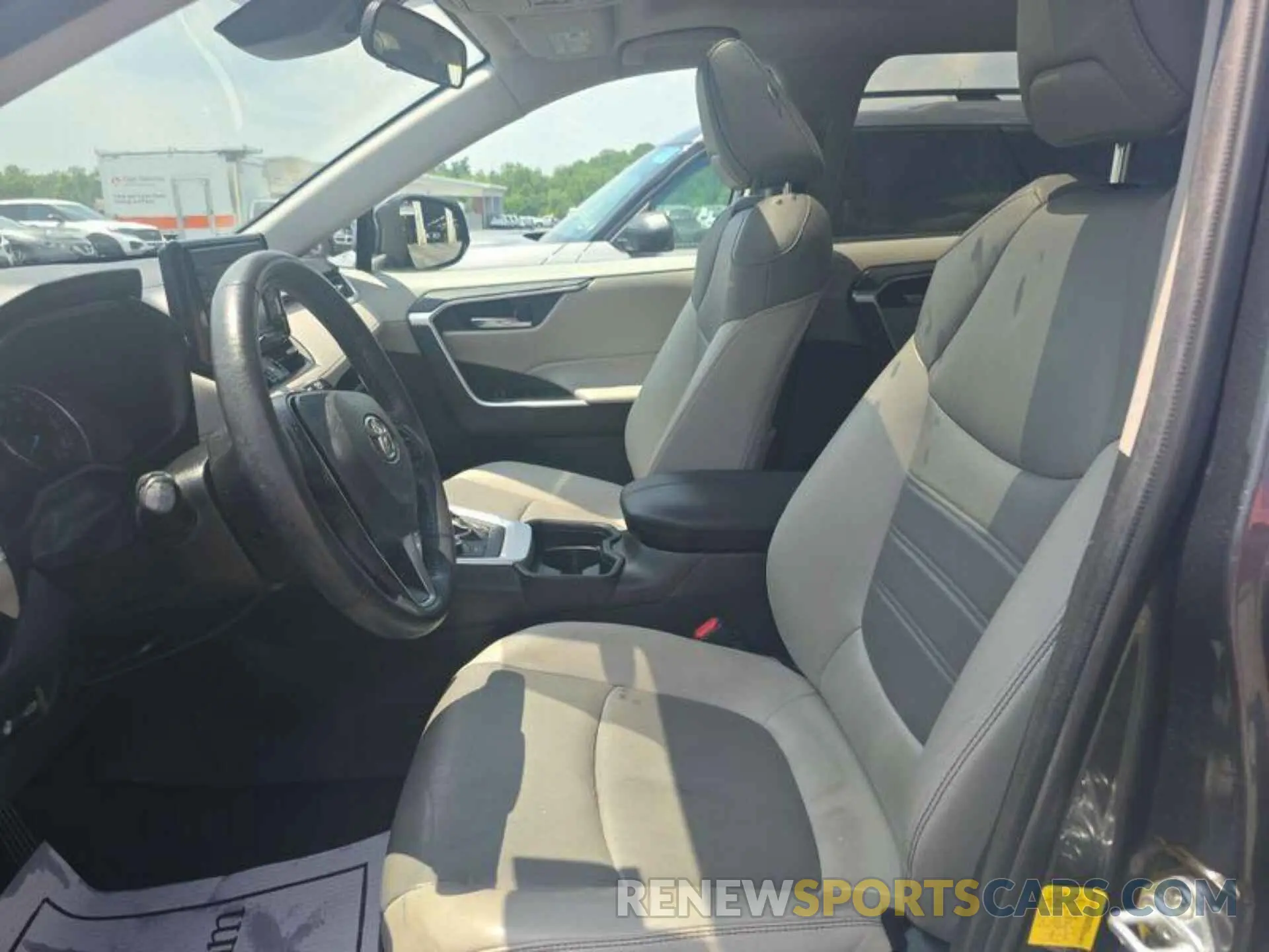 13 Photograph of a damaged car 2T3B6RFV8MW020173 TOYOTA RAV4 2021