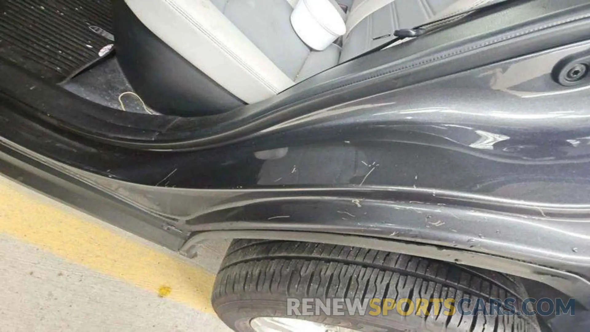 19 Photograph of a damaged car 2T3B6RFV8MW020173 TOYOTA RAV4 2021