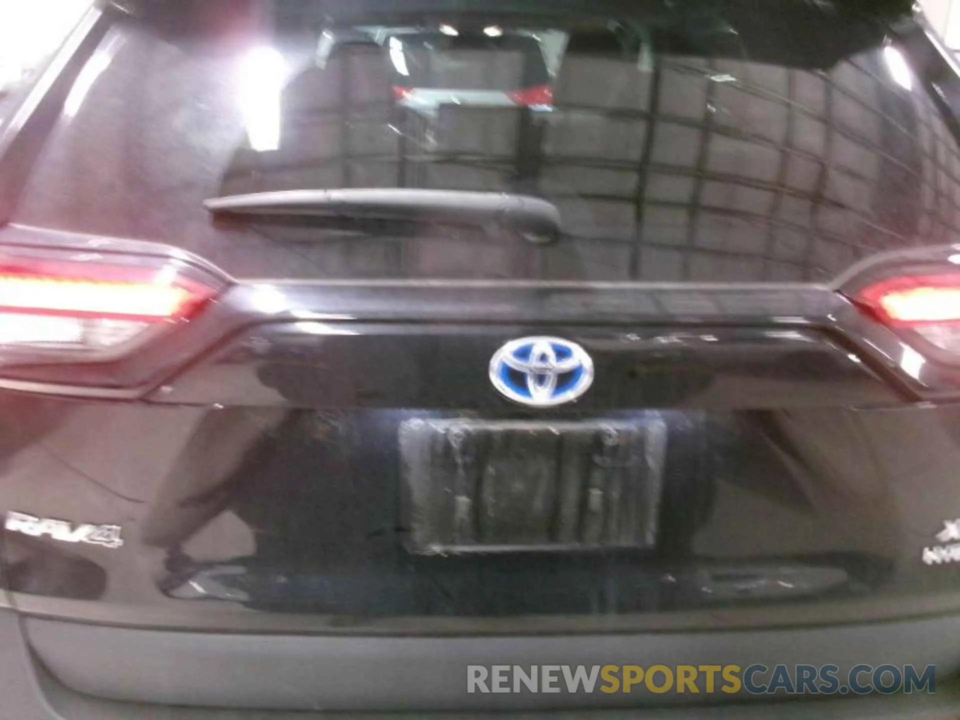 13 Photograph of a damaged car 2T3B6RFV9MW020232 TOYOTA RAV4 2021