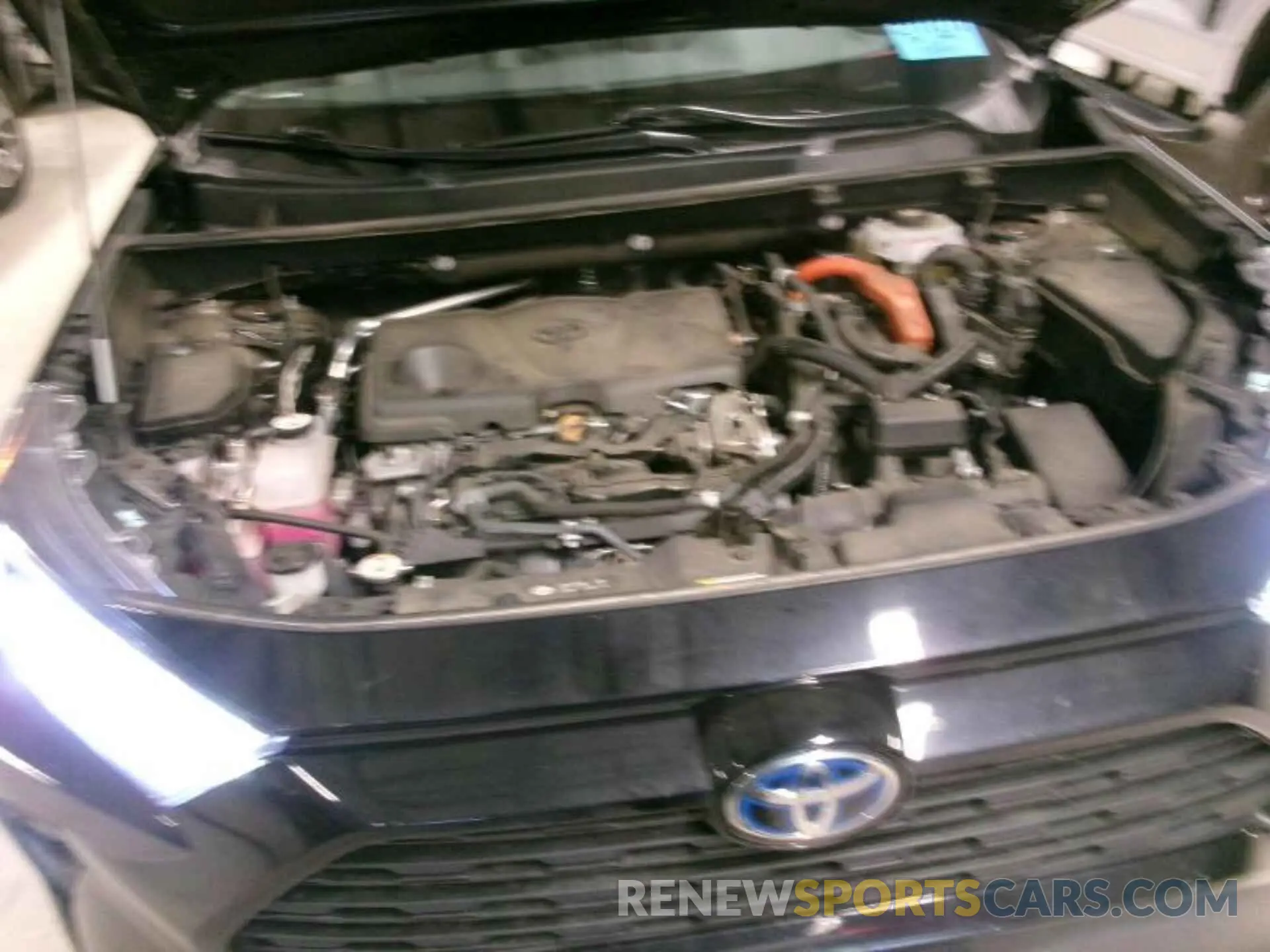 4 Photograph of a damaged car 2T3B6RFV9MW020232 TOYOTA RAV4 2021