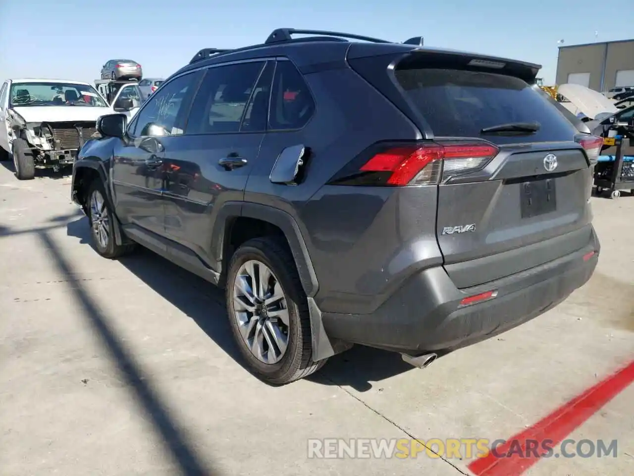 3 Photograph of a damaged car 2T3C1RFV0MC165454 TOYOTA RAV4 2021