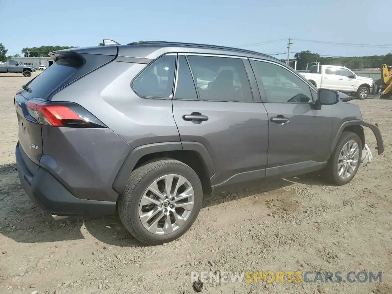 3 Photograph of a damaged car 2T3C1RFV0MC166751 TOYOTA RAV4 2021