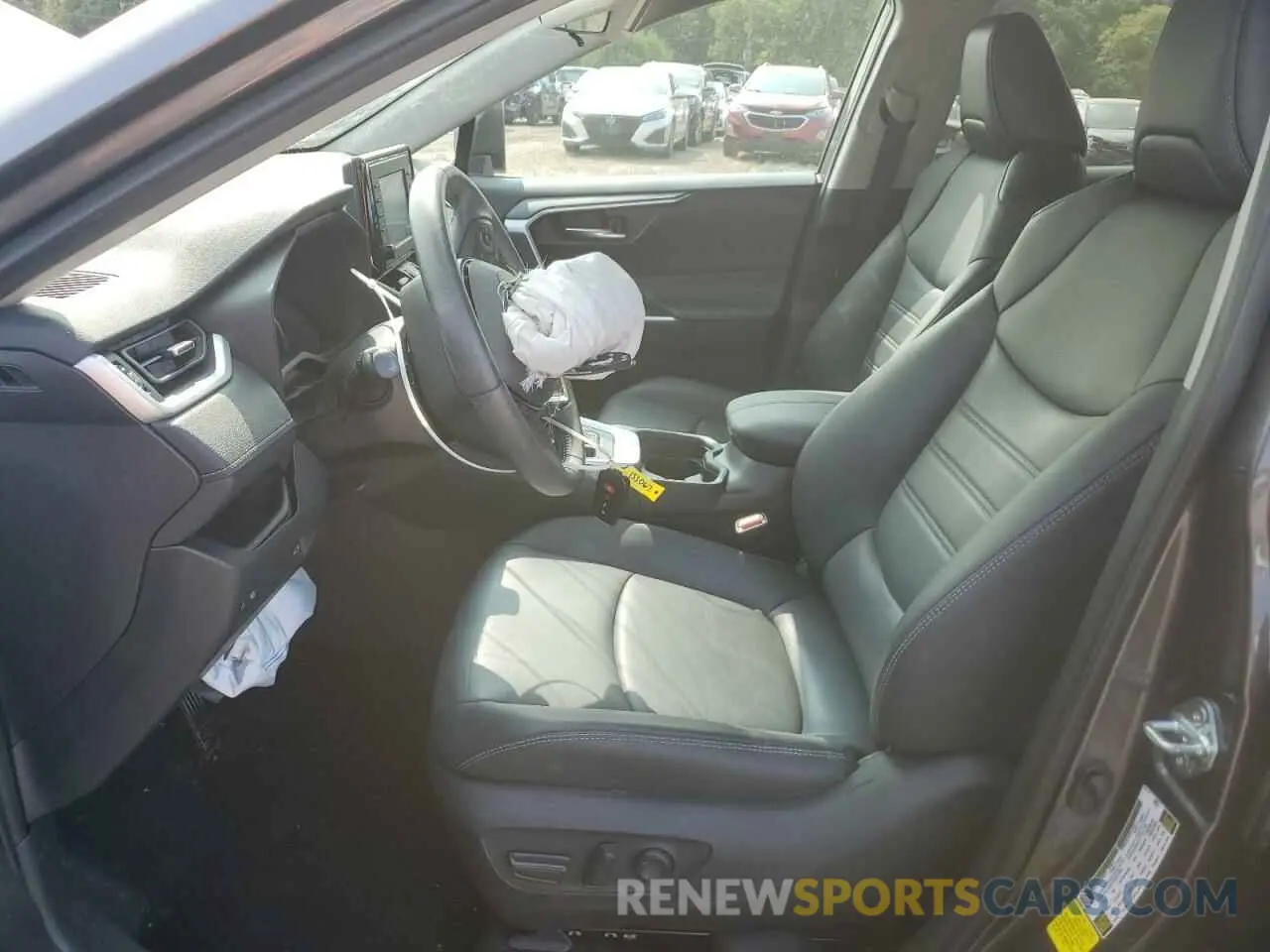 7 Photograph of a damaged car 2T3C1RFV0MC166751 TOYOTA RAV4 2021