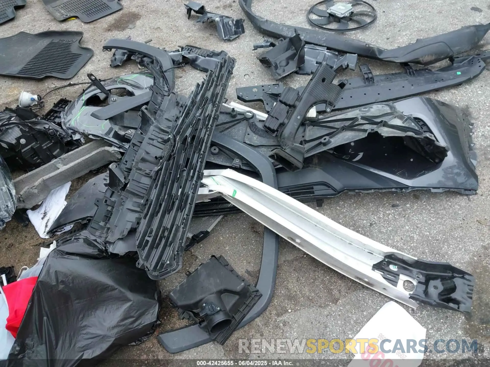 12 Photograph of a damaged car 2T3C1RFV0MC171416 TOYOTA RAV4 2021