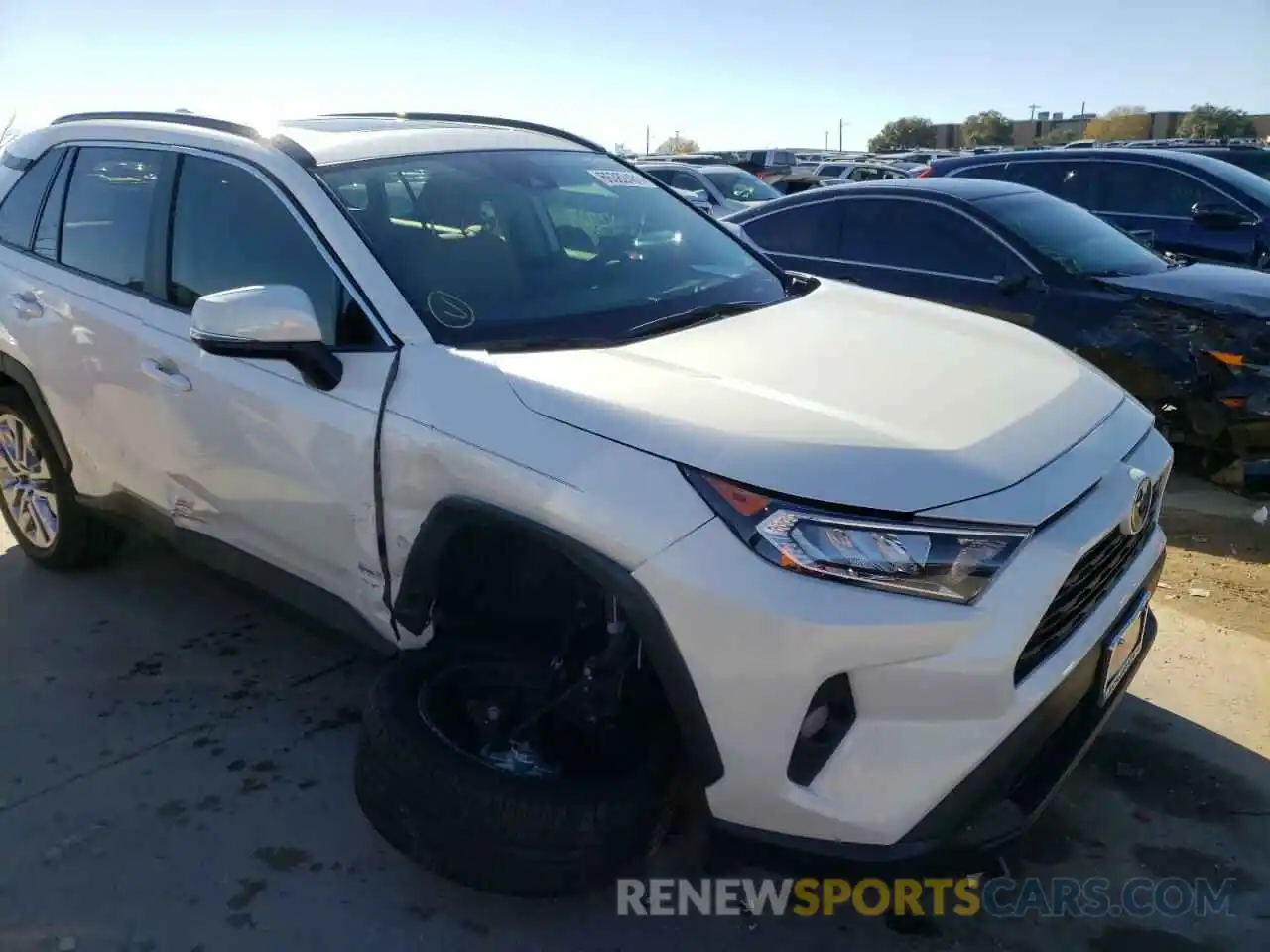 9 Photograph of a damaged car 2T3C1RFV0MW106144 TOYOTA RAV4 2021