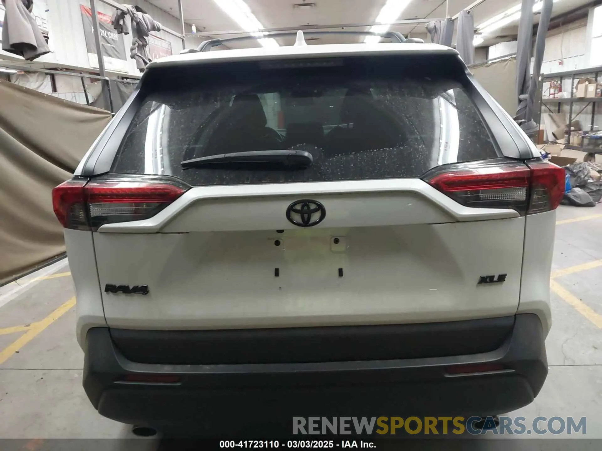 16 Photograph of a damaged car 2T3C1RFV0MW131609 TOYOTA RAV4 2021
