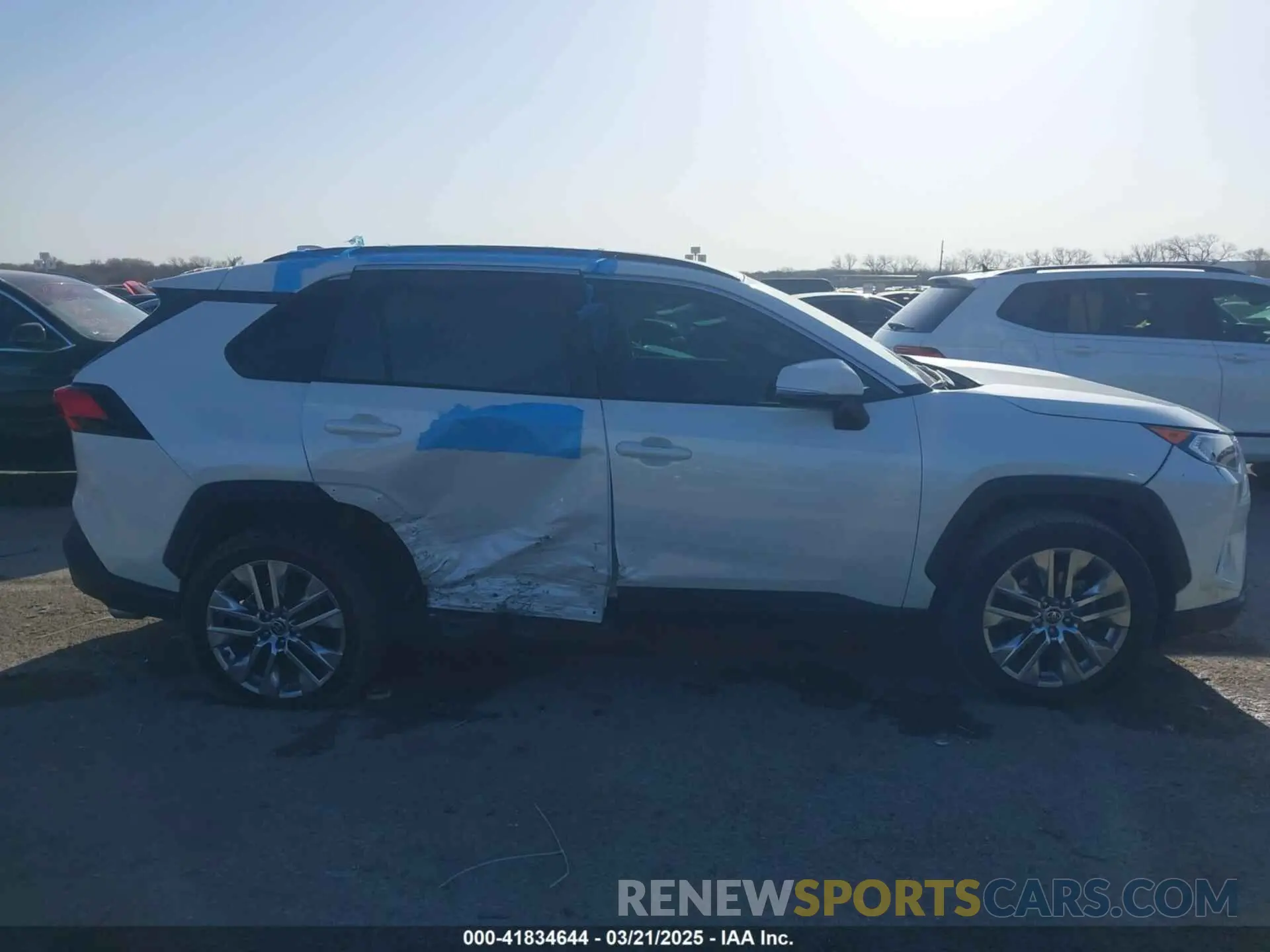 13 Photograph of a damaged car 2T3C1RFV0MW152654 TOYOTA RAV4 2021