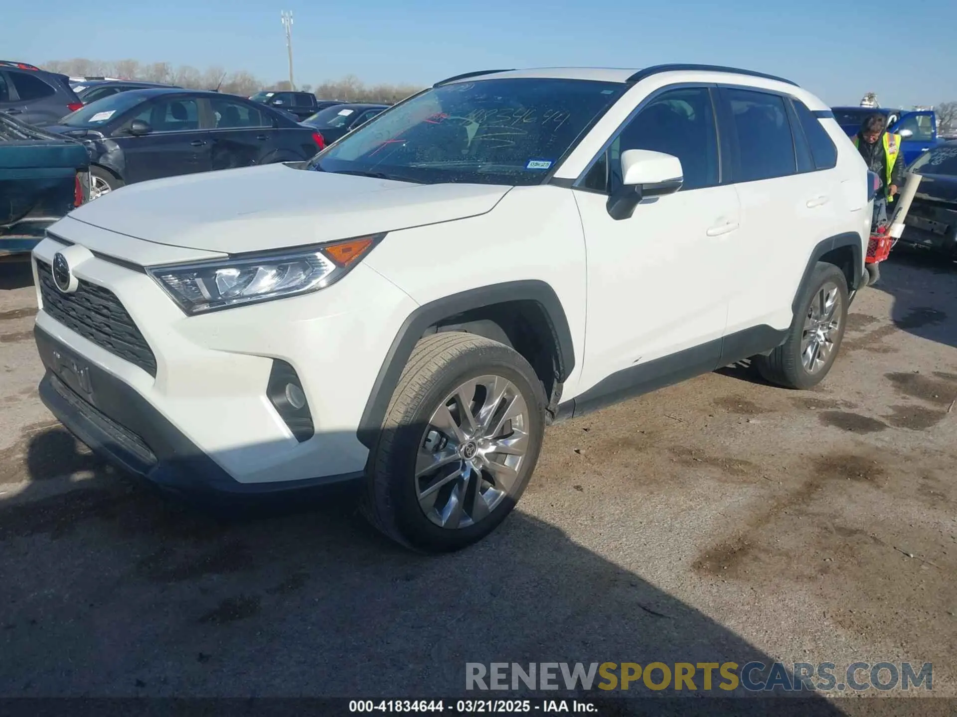 2 Photograph of a damaged car 2T3C1RFV0MW152654 TOYOTA RAV4 2021
