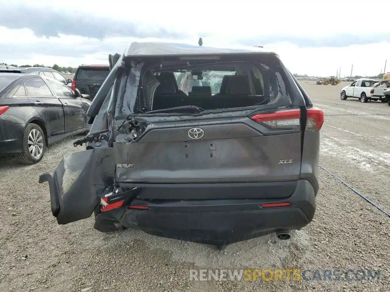 6 Photograph of a damaged car 2T3C1RFV1MC095978 TOYOTA RAV4 2021