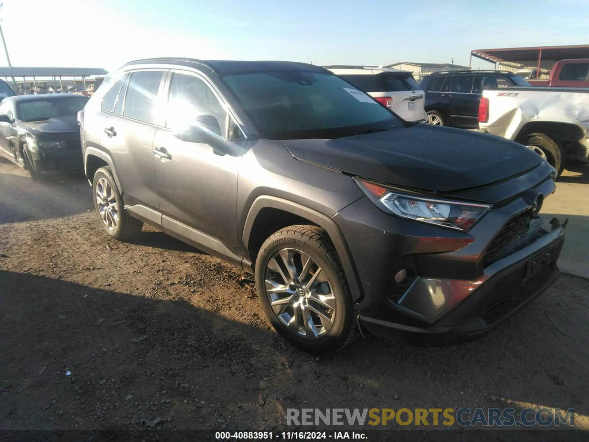 1 Photograph of a damaged car 2T3C1RFV1MC105246 TOYOTA RAV4 2021