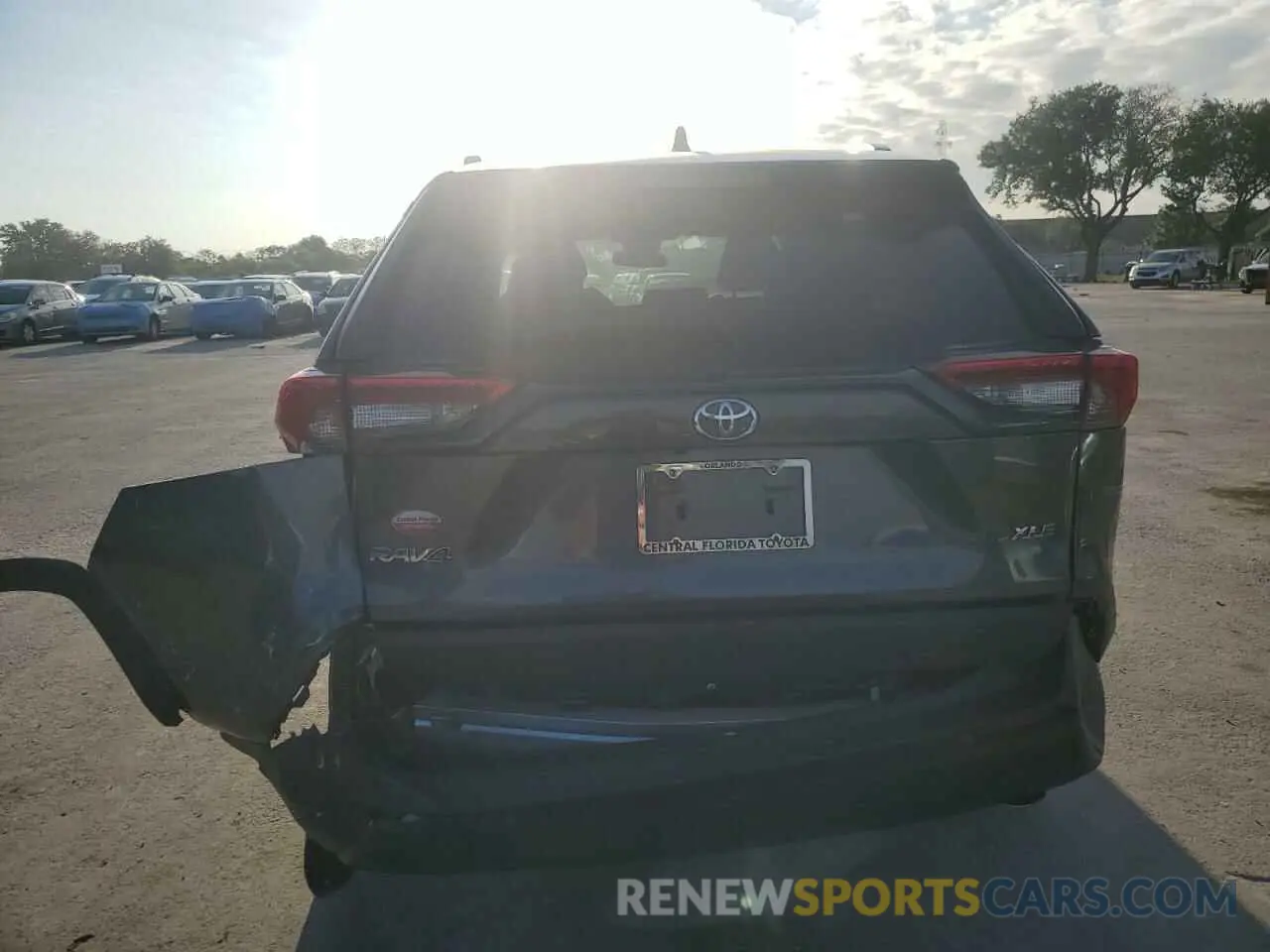 6 Photograph of a damaged car 2T3C1RFV1MC127148 TOYOTA RAV4 2021