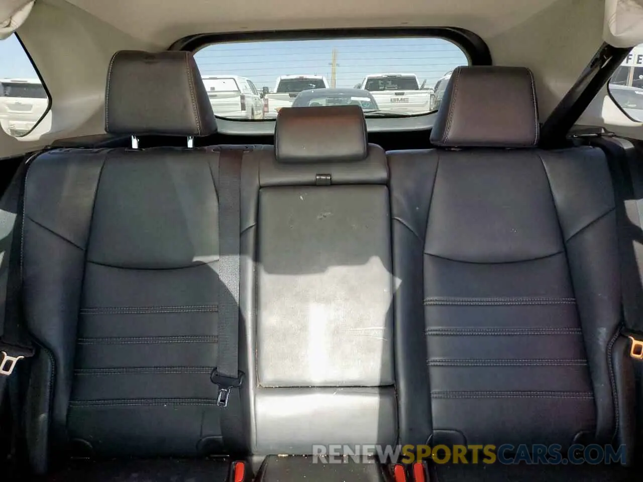 10 Photograph of a damaged car 2T3C1RFV1MW122403 TOYOTA RAV4 2021