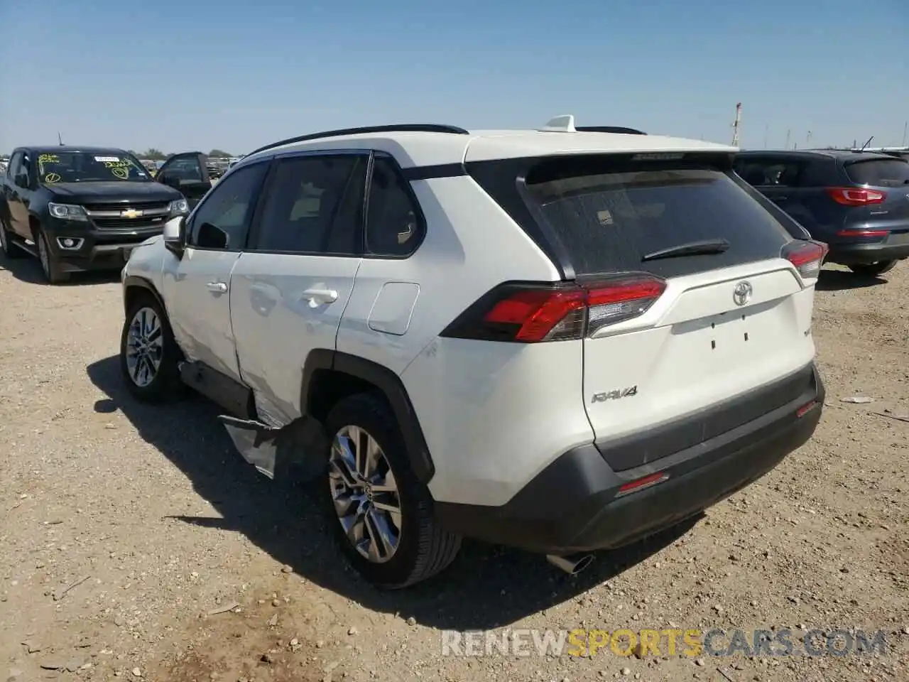 3 Photograph of a damaged car 2T3C1RFV1MW184352 TOYOTA RAV4 2021