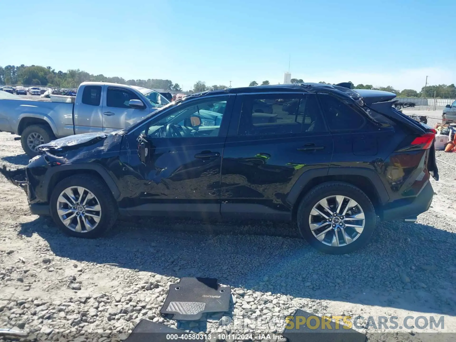 14 Photograph of a damaged car 2T3C1RFV2MC095990 TOYOTA RAV4 2021