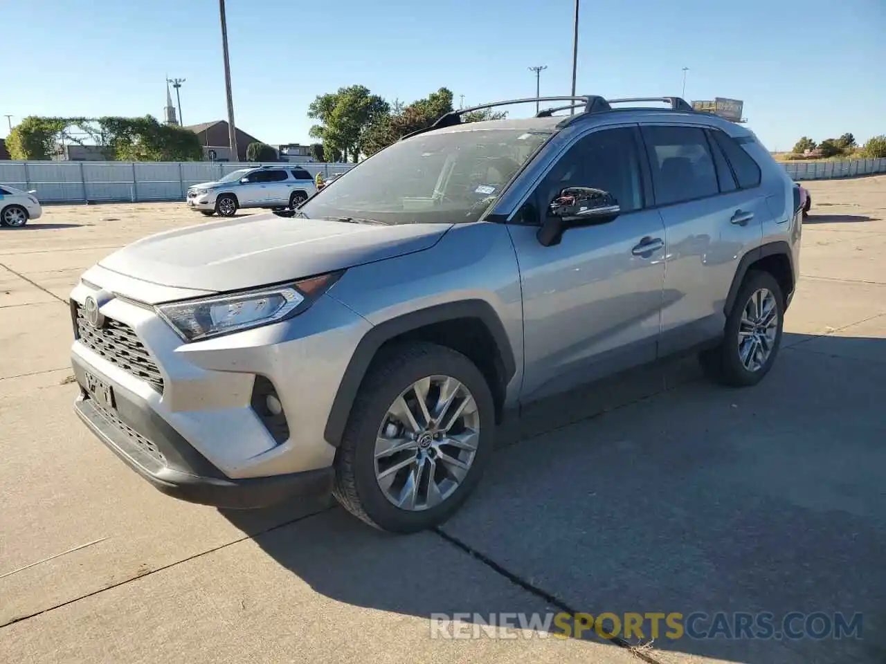 1 Photograph of a damaged car 2T3C1RFV2MC112903 TOYOTA RAV4 2021