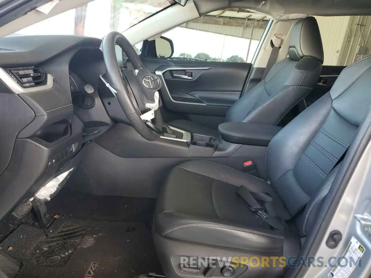 7 Photograph of a damaged car 2T3C1RFV2MC115915 TOYOTA RAV4 2021
