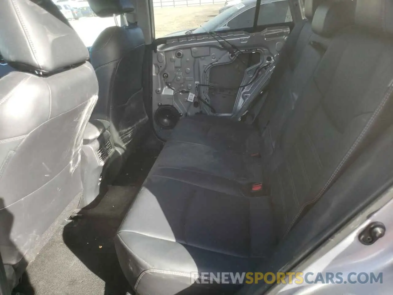 10 Photograph of a damaged car 2T3C1RFV2MC148994 TOYOTA RAV4 2021